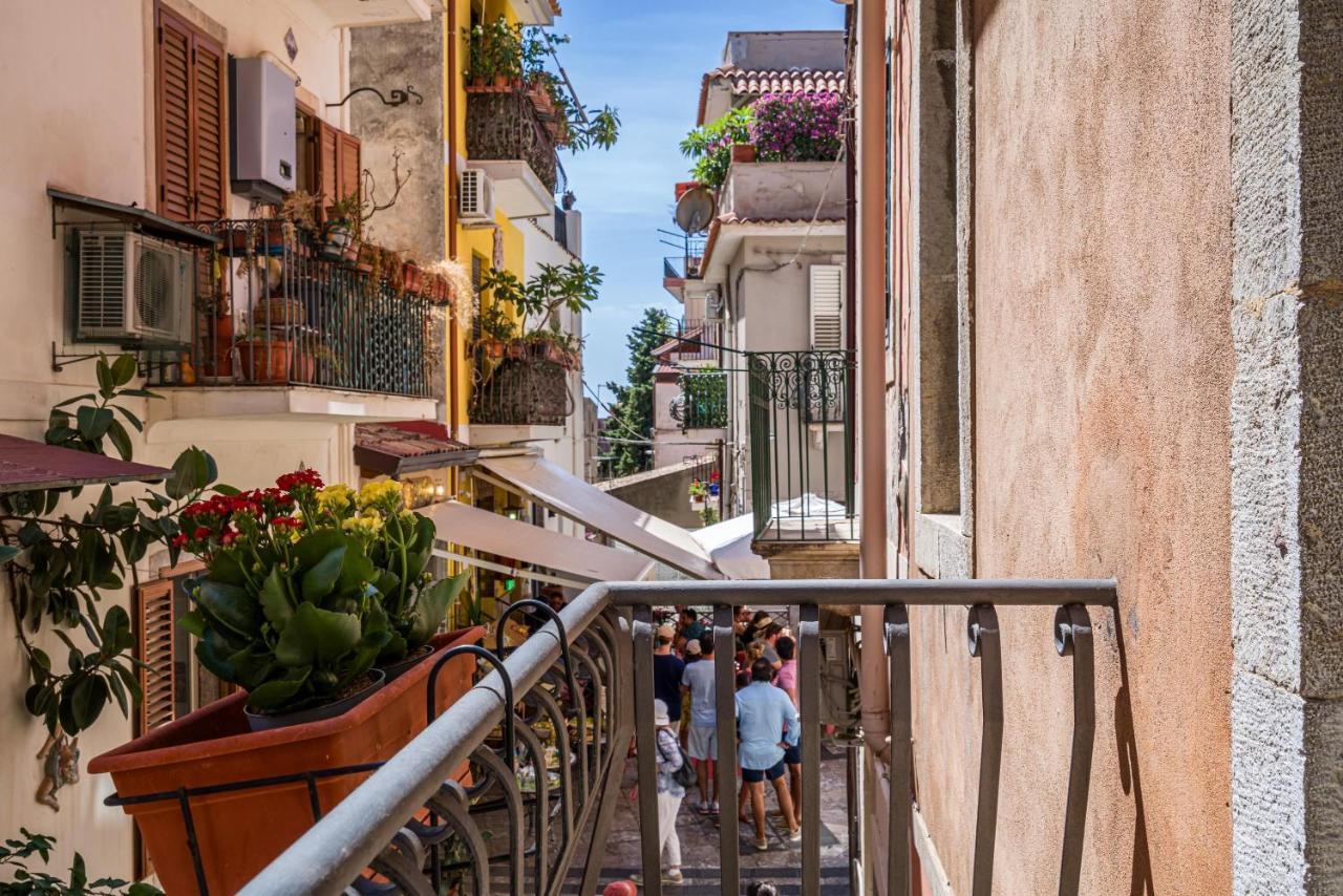Blondie Taormina Eksteriør bilde